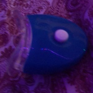 Teeth whitening machine